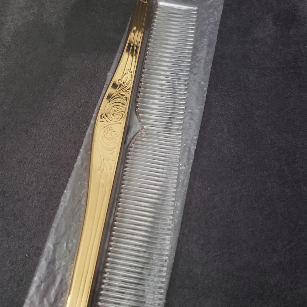 Vintage vanity hand mirror/brush set - Picture 7 of 10